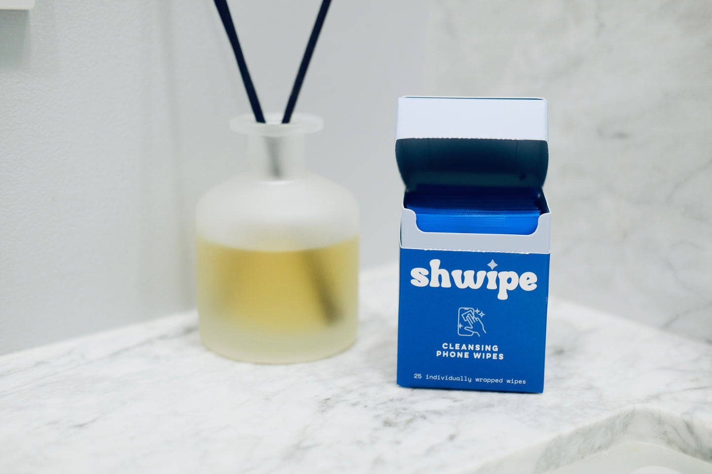 Phone cleansing wipes